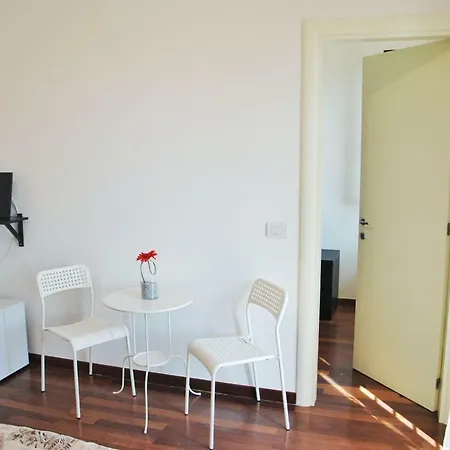 Angelina Bed & Breakfast 3*